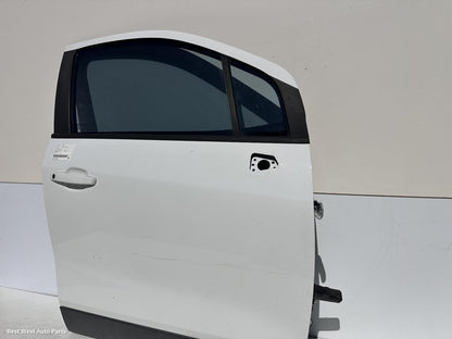 2017 HOLDEN TRAX Right Front Door