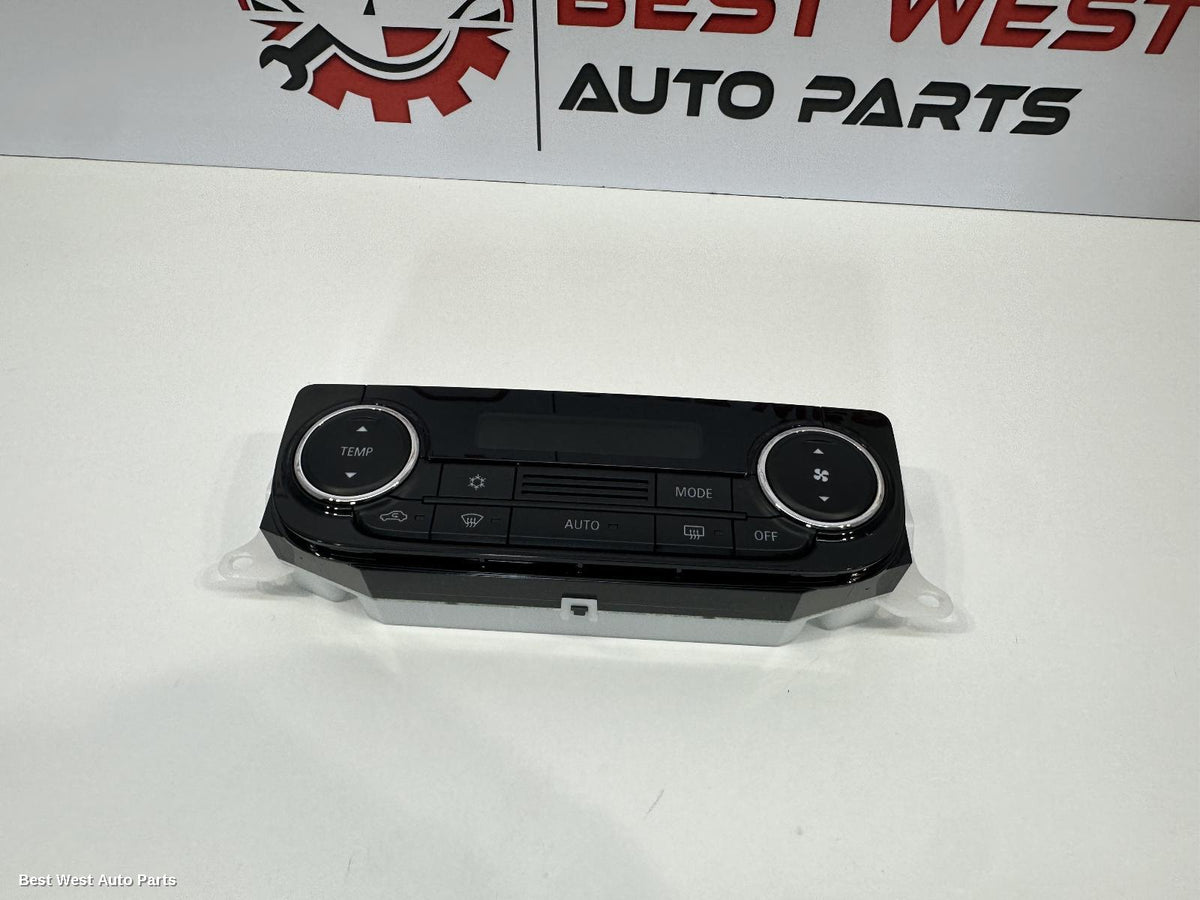 2020 MITSUBISHI TRITON Heater/Ac Controls