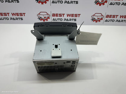 2015 HYUNDAI ILOAD/IMAX Radio/Cd/Dvd/Sat/Tv