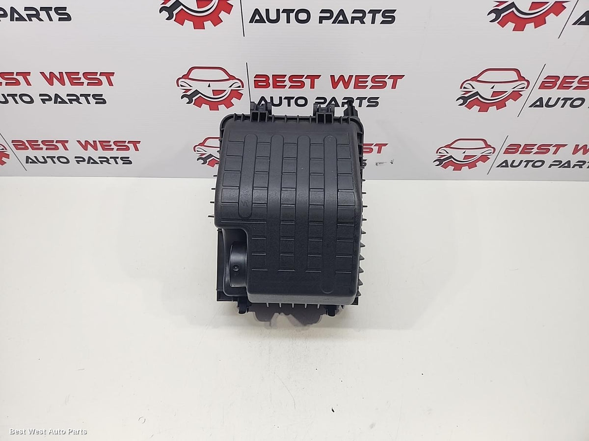 2016 HYUNDAI SANTA FE Air Cleaner/Box