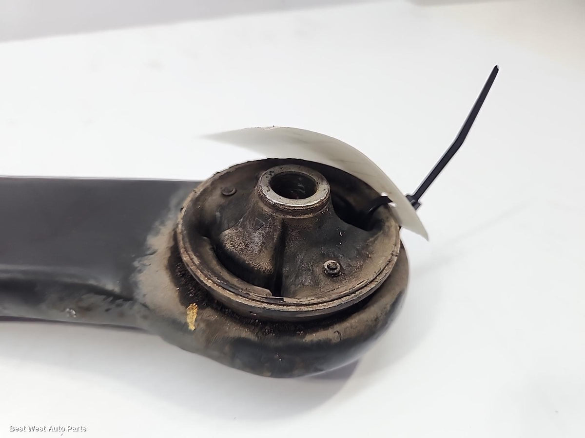2017 TOYOTA COROLLA Left Front Lower Control Arm