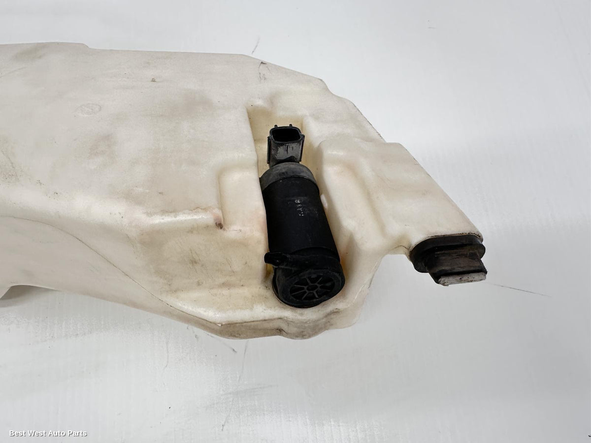 2016 HOLDEN COLORADO Washer Bottle