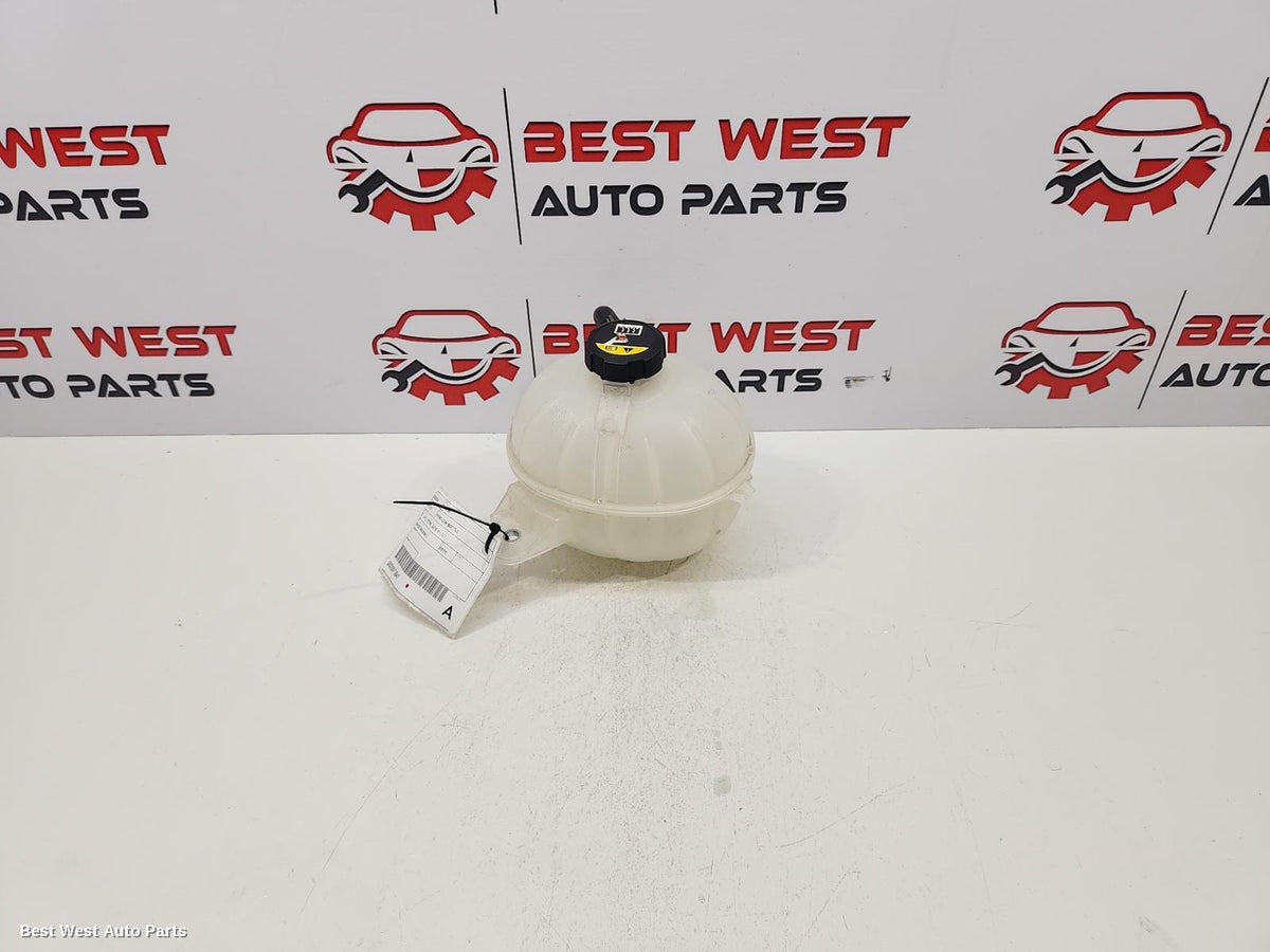 2019 HYUNDAI TUCSON Overflow Bottle