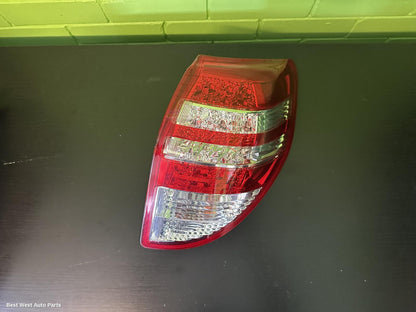 2011 TOYOTA RAV4 Right Taillight