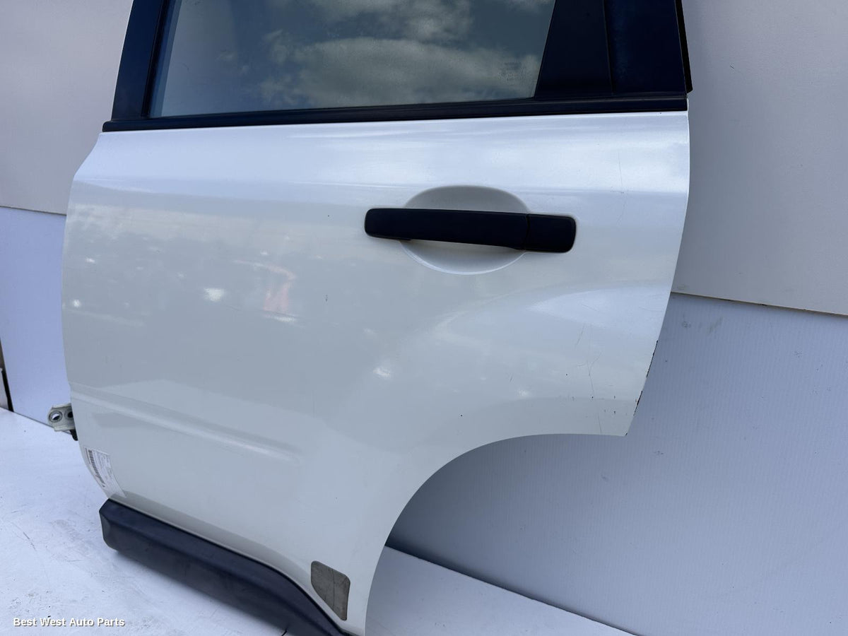 2009 NISSAN XTRAIL Left Rear Door/Sliding