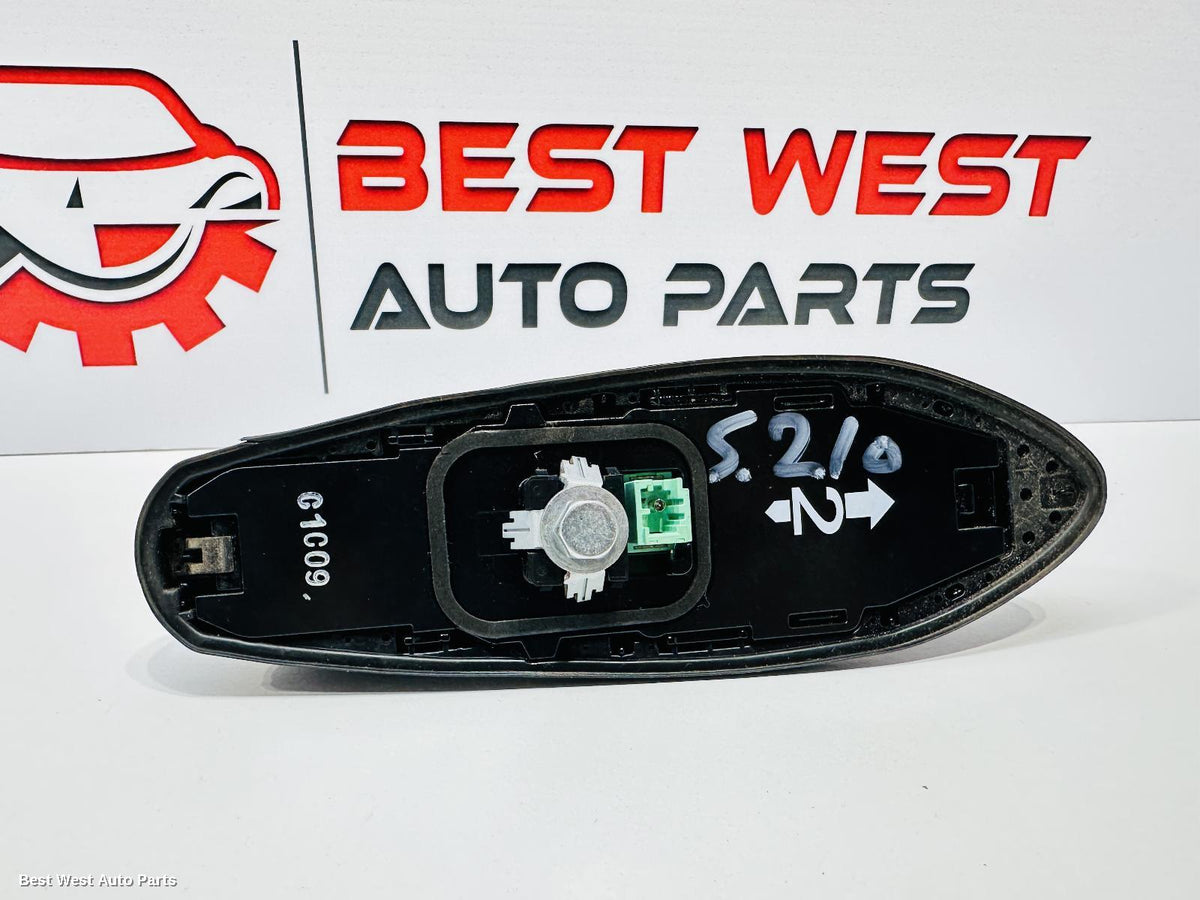 2021 TOYOTA COROLLA Antenna