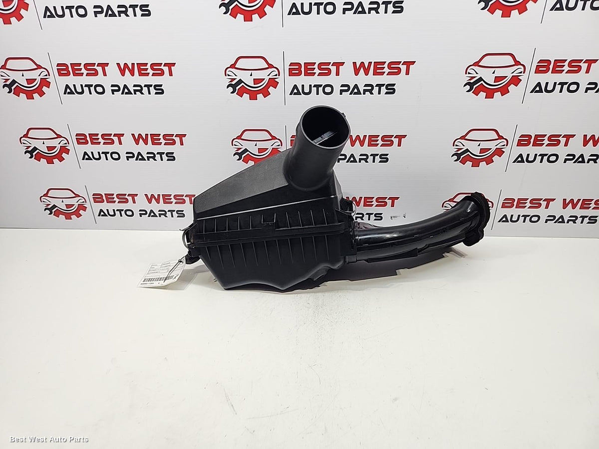 2013 HOLDEN COMMODORE Air Cleaner/Box