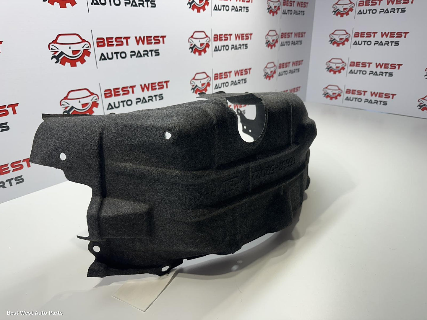 2024 TOYOTA YARIS CROSS Right Guard Liner