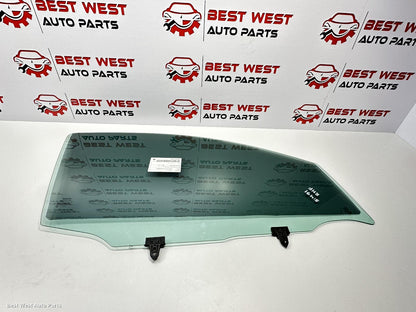 2011 NISSAN DUALIS Right Front Door Window