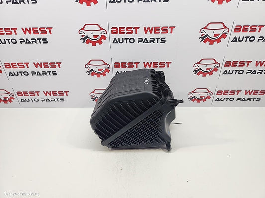 2013 HYUNDAI SANTA FE Air Cleaner/Box