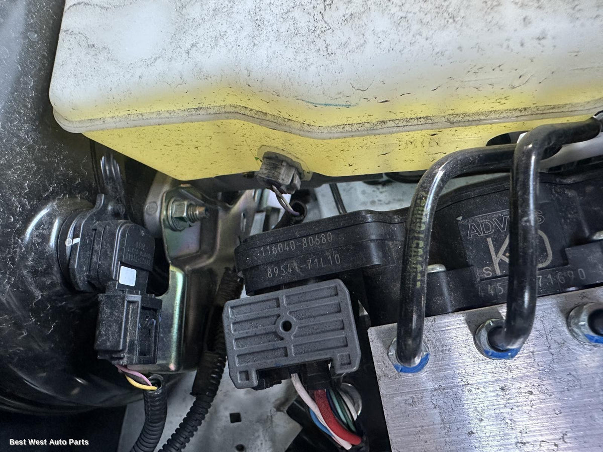 2025 TOYOTA HILUX Abs Pump/Modulator