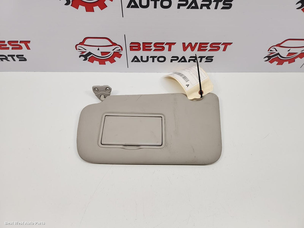 2015 NISSAN PULSAR Sunvisor