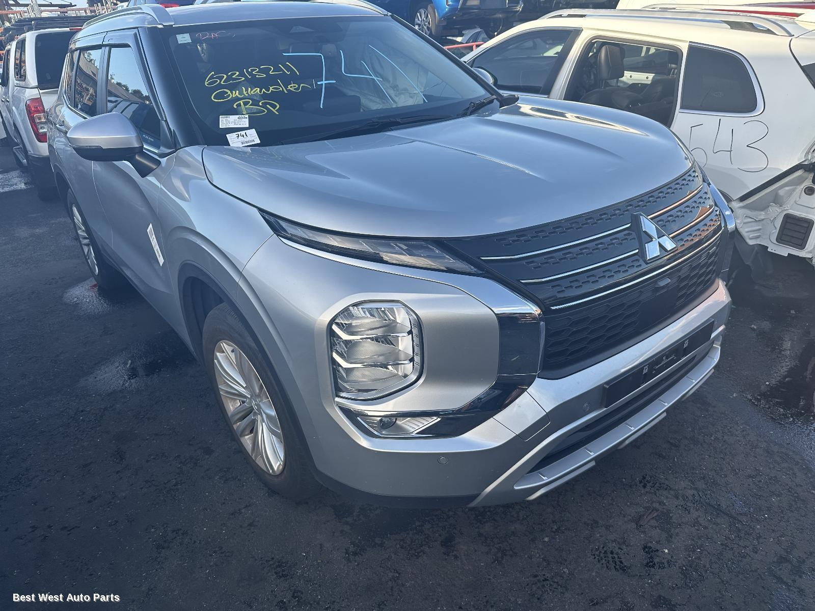 2023 MITSUBISHI OUTLANDER Right Headlamp