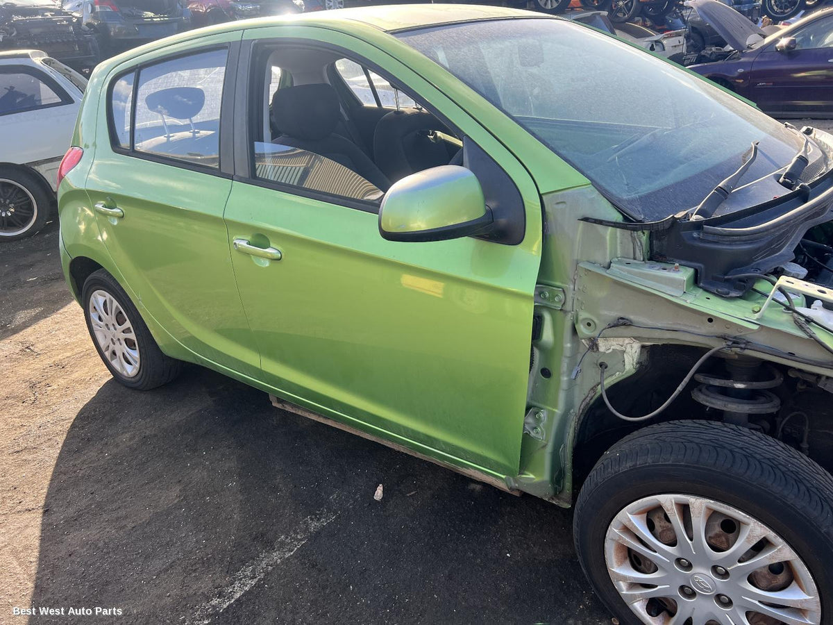2011 HYUNDAI I20 RIGHT_REAR_DOOR_SLIDING