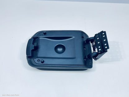 2018 HYUNDAI I30 Console