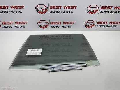 2024 TOYOTA HILUX Left Rear Door Window