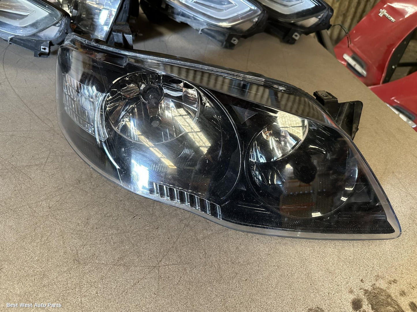 2010 FORD FALCON Right Headlamp