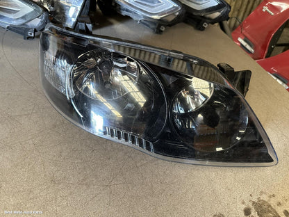 2010 FORD FALCON Right Headlamp