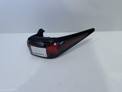 2025 MITSUBISHI OUTLANDER Right Taillight