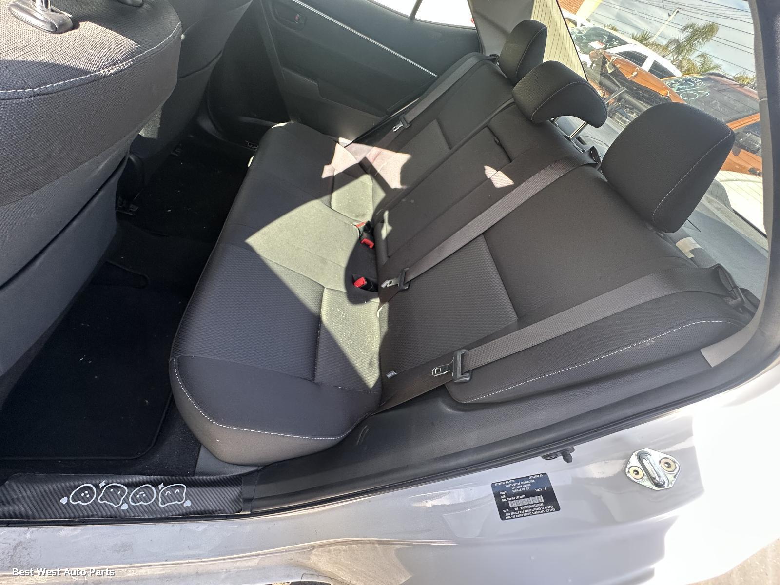 2017 TOYOTA COROLLA Floor Mats