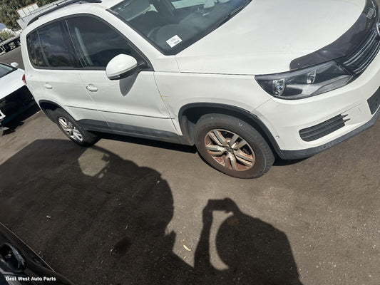 2012 VOLKSWAGEN TIGUAN RIGHT_REAR_DOOR_SLIDING