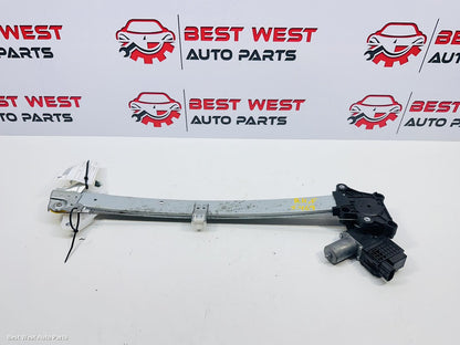 2023 SUBARU OUTBACK Right Front Window Reg/Motor