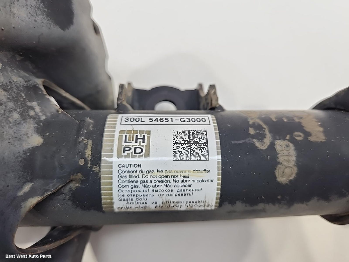 2020 HYUNDAI I30 Left Front Strut