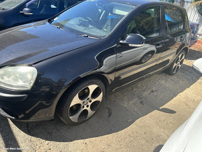 2008 VOLKSWAGEN GOLF Right Taillight