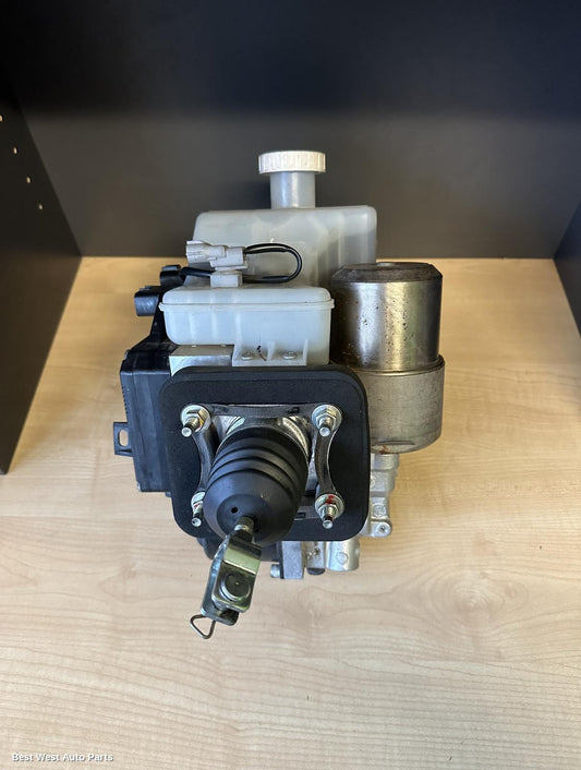 2015 MITSUBISHI PAJERO Abs Pump/Modulator