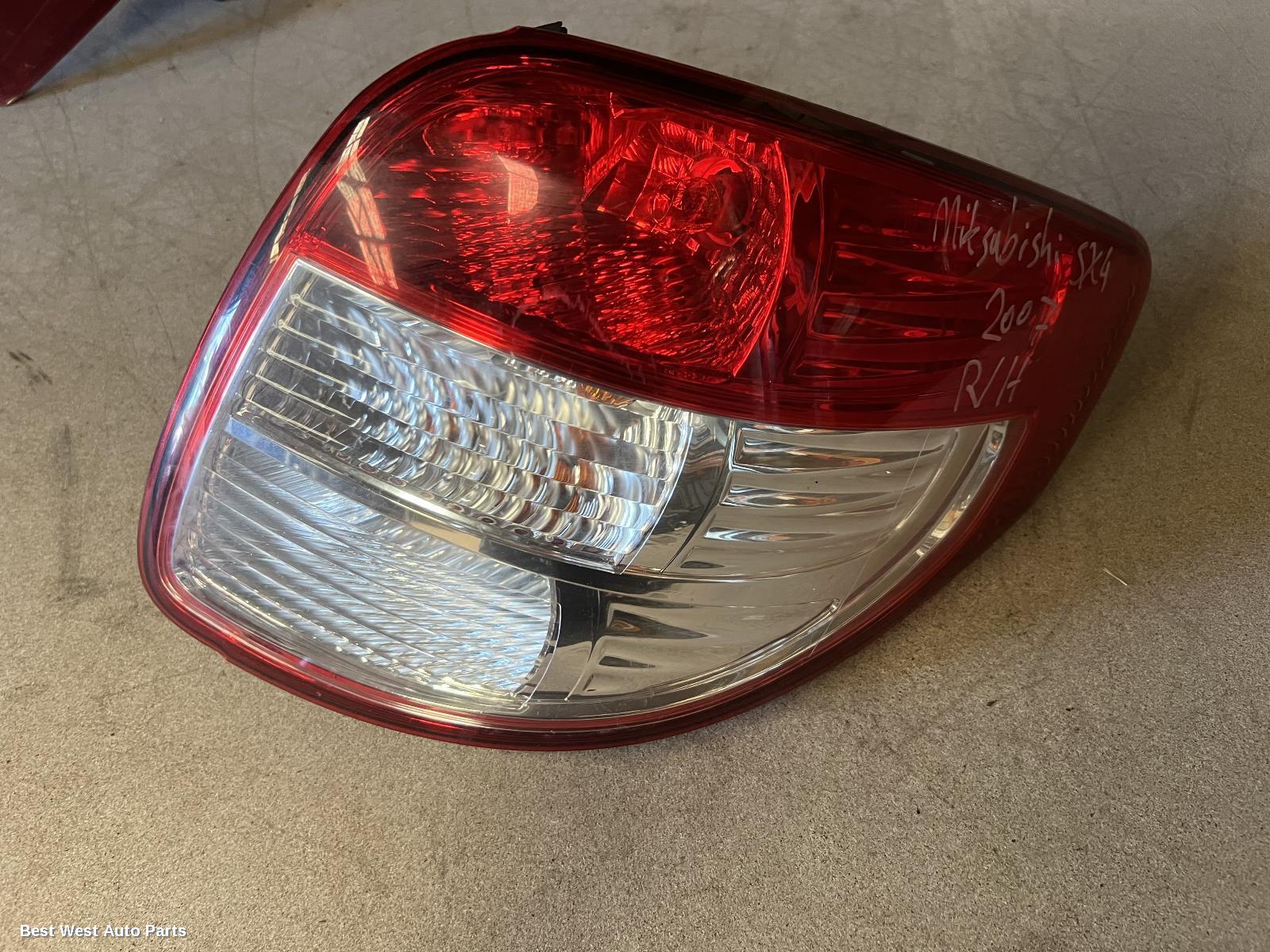 2007 SUZUKI SX4 Right Taillight