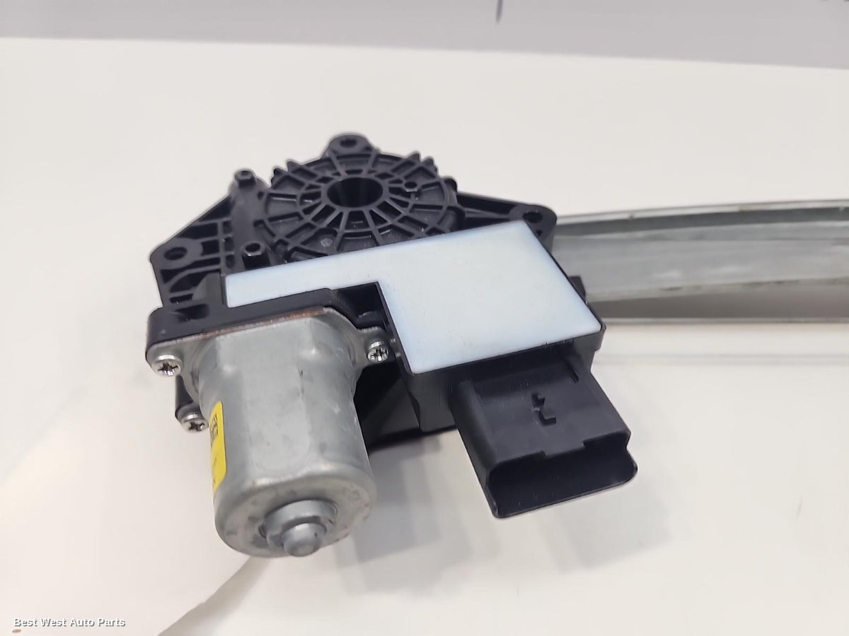 2025 MITSUBISHI OUTLANDER Right Front Window Reg/Motor