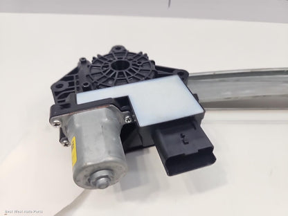 2025 MITSUBISHI OUTLANDER Right Front Window Reg/Motor