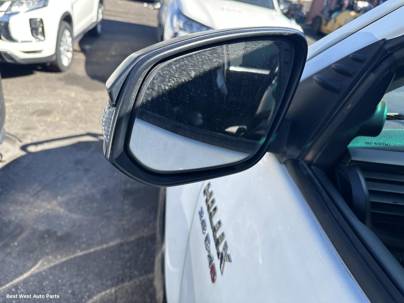 2019 TOYOTA HILUX Left Door Mirror