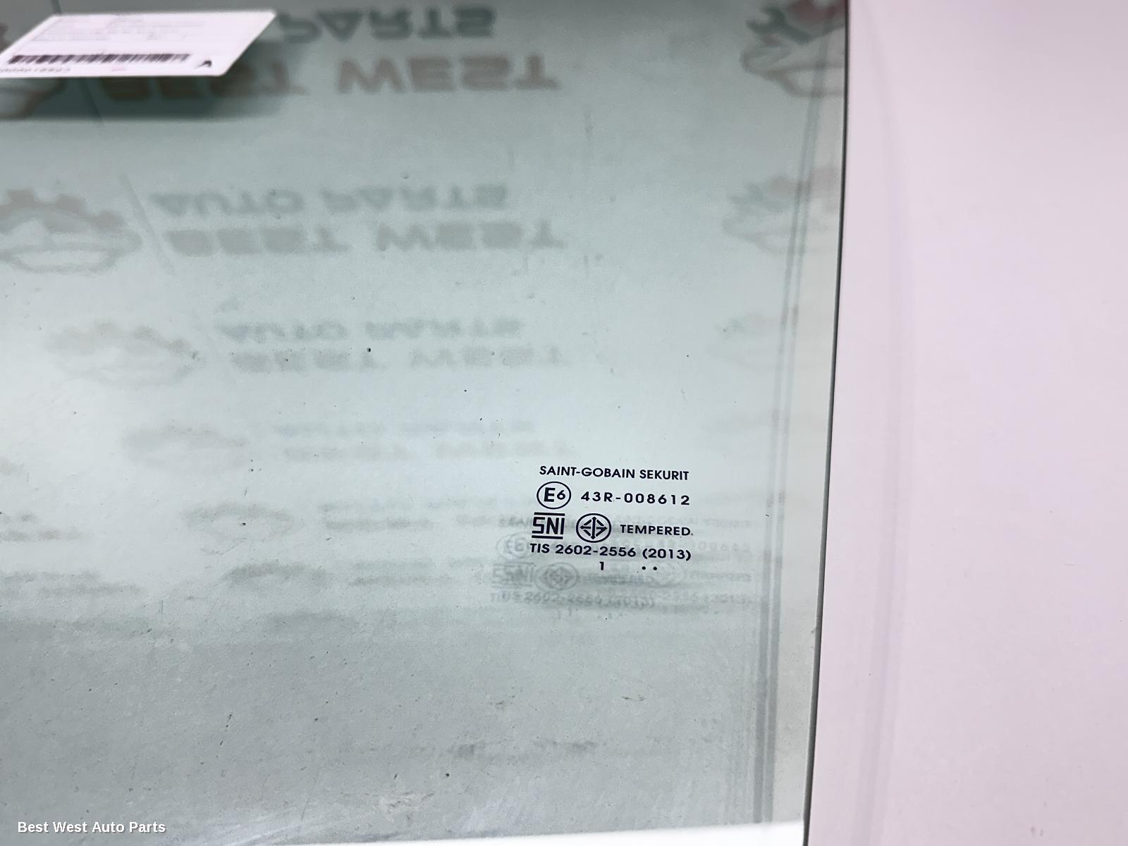 2021 MITSUBISHI TRITON Left Front Door Window