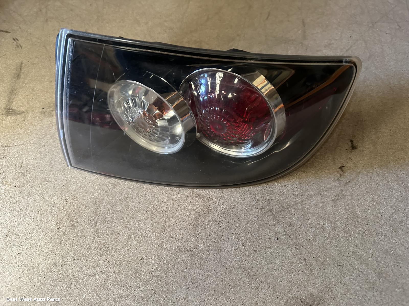 2008 MAZDA 3 Right Taillight