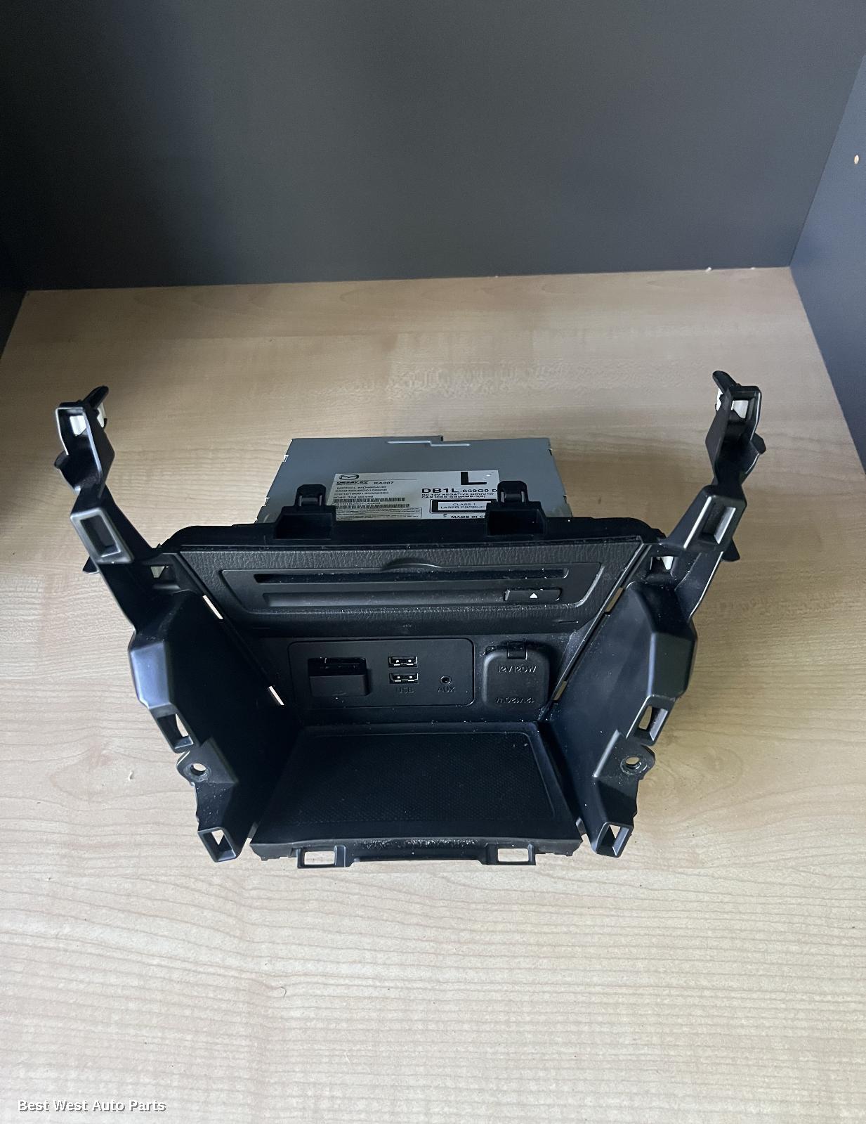 2016 MAZDA CX3 Radio/Cd/Dvd/Sat/Tv