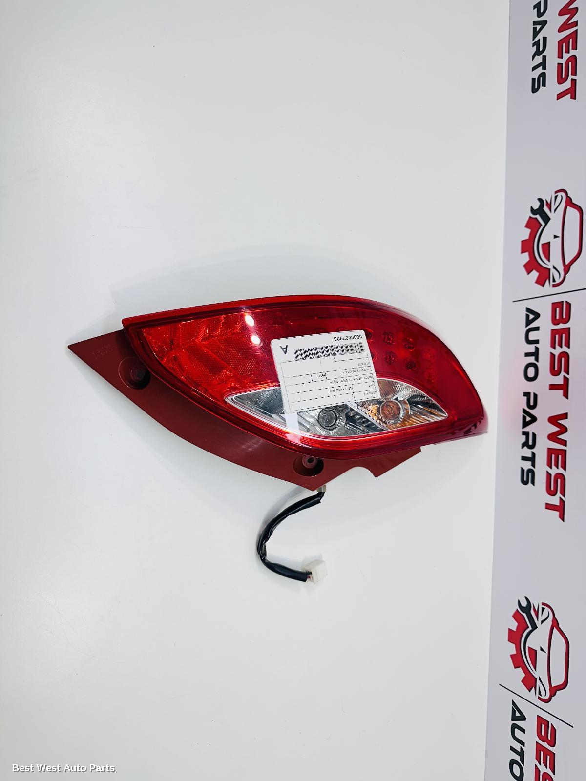 2008 MAZDA 2 Left Taillight