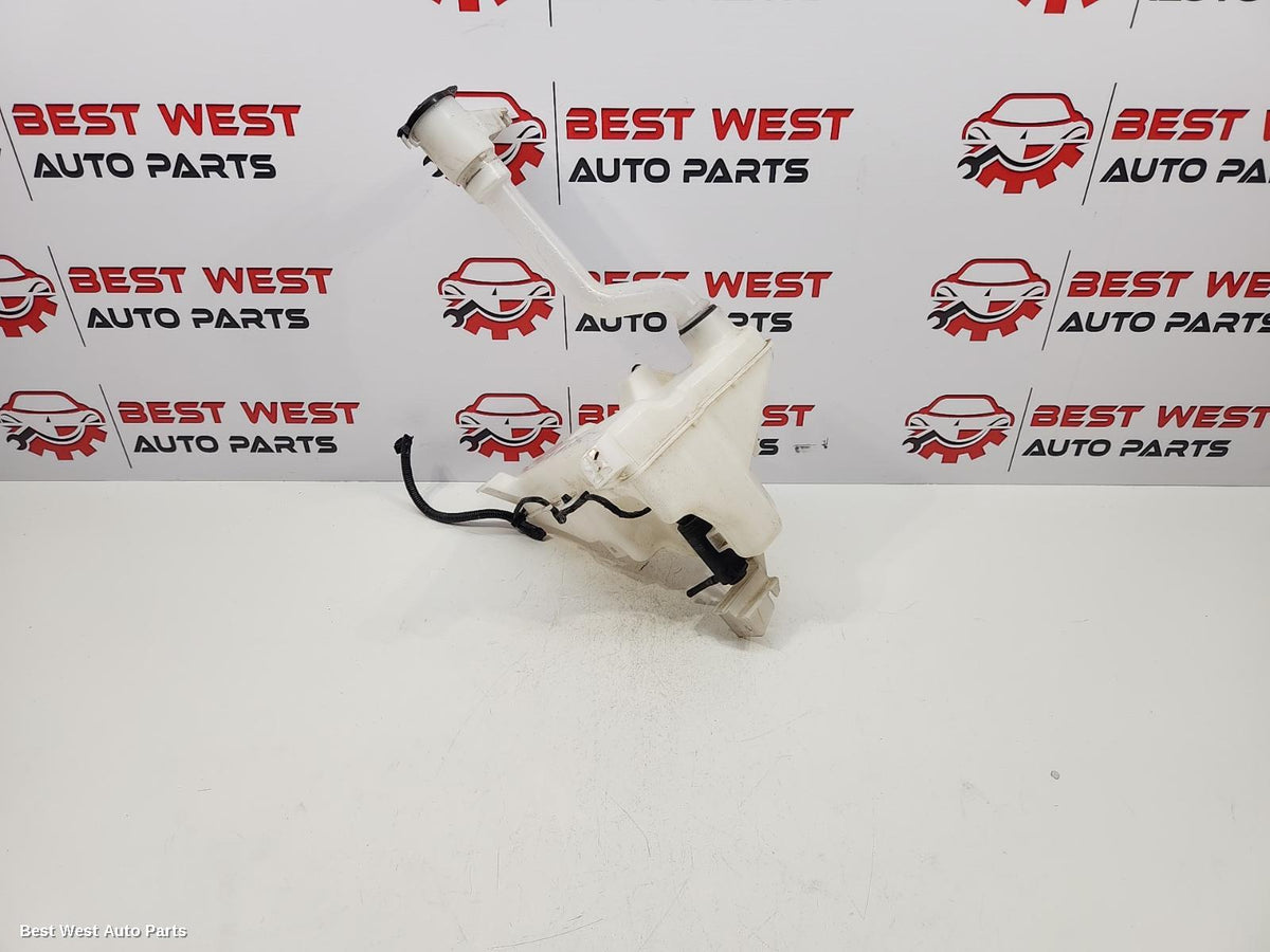 2018 TOYOTA HILUX Washer Bottle