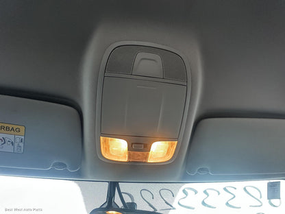 2025 MITSUBISHI PAJERO Courtesy Light