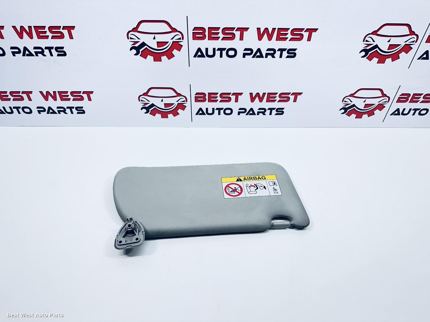 2024 NISSAN NAVARA Sunvisor