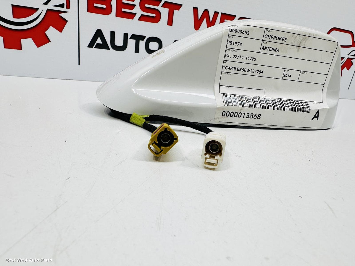 2014 JEEP CHEROKEE Antenna