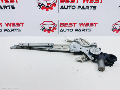 2018 TOYOTA HILUX Right Front Window Reg/Motor