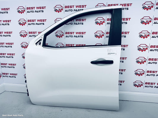2018 NISSAN NAVARA Left Front Door