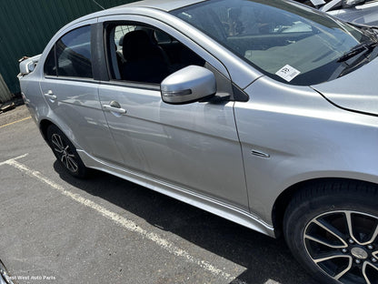 2016 MITSUBISHI LANCER Right Taillight