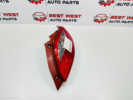 2012 MAZDA 2 Right Taillight