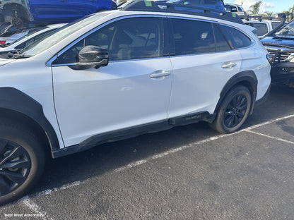 2024 SUBARU OUTBACK Left Front Door Window