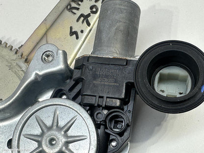 2024 TOYOTA HILUX Right Rear Wnd Reg/Motor