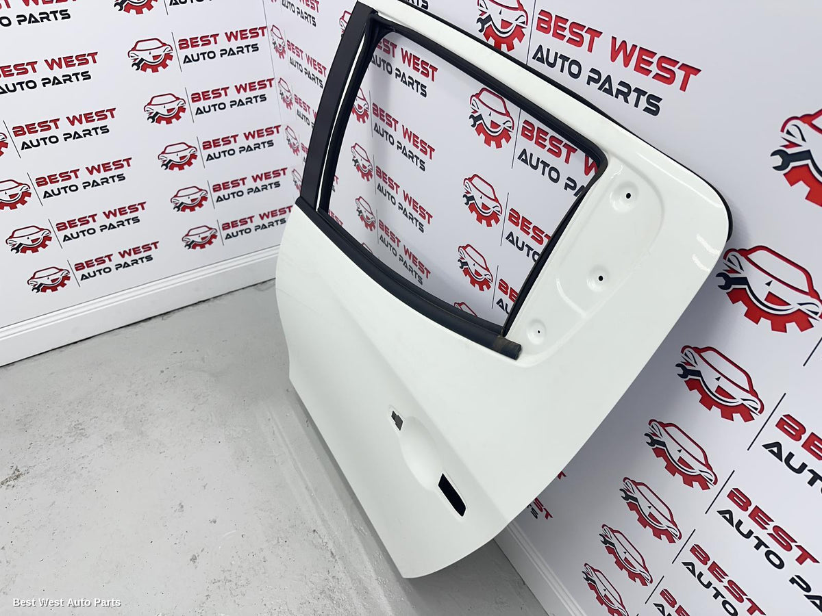 2021 MITSUBISHI TRITON Left Rear Door/Sliding