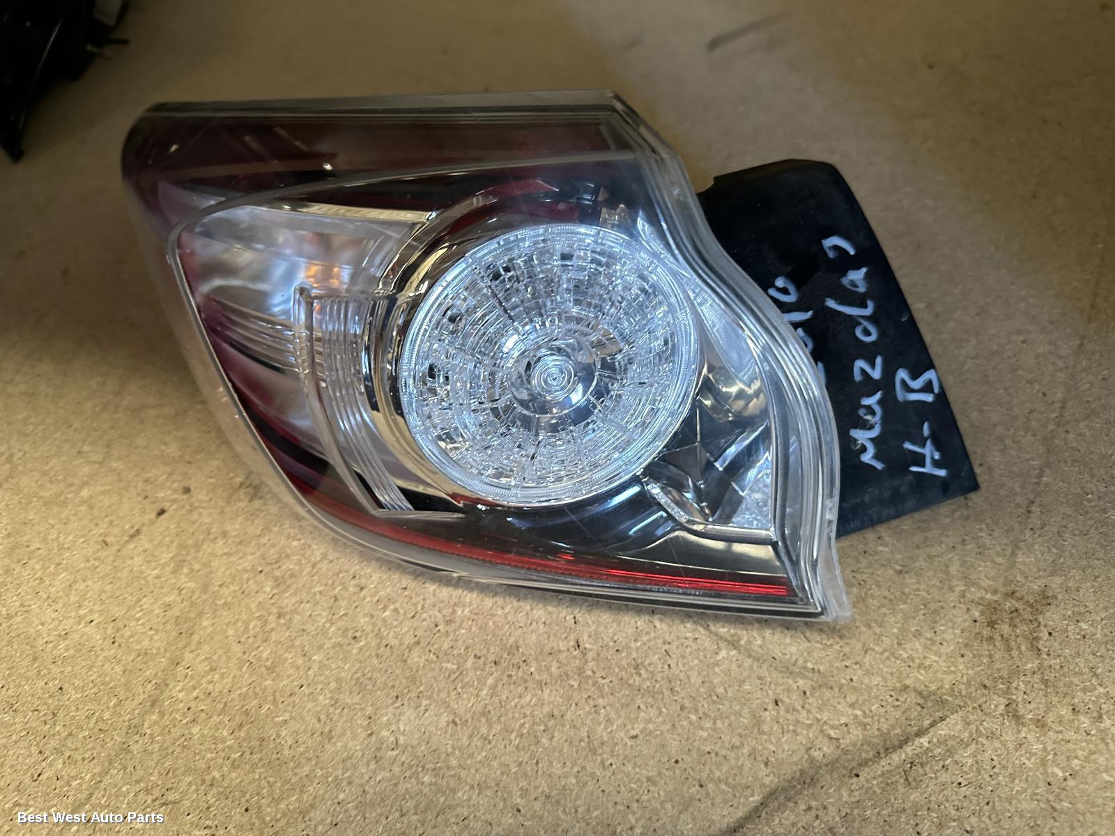 2010 MAZDA 3 Left Taillight