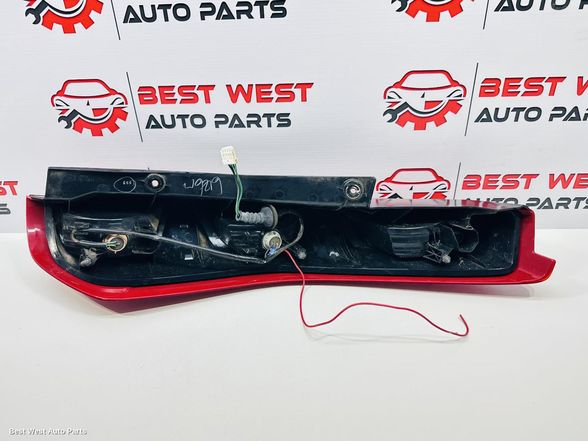 2009 NISSAN XTRAIL Left Taillight